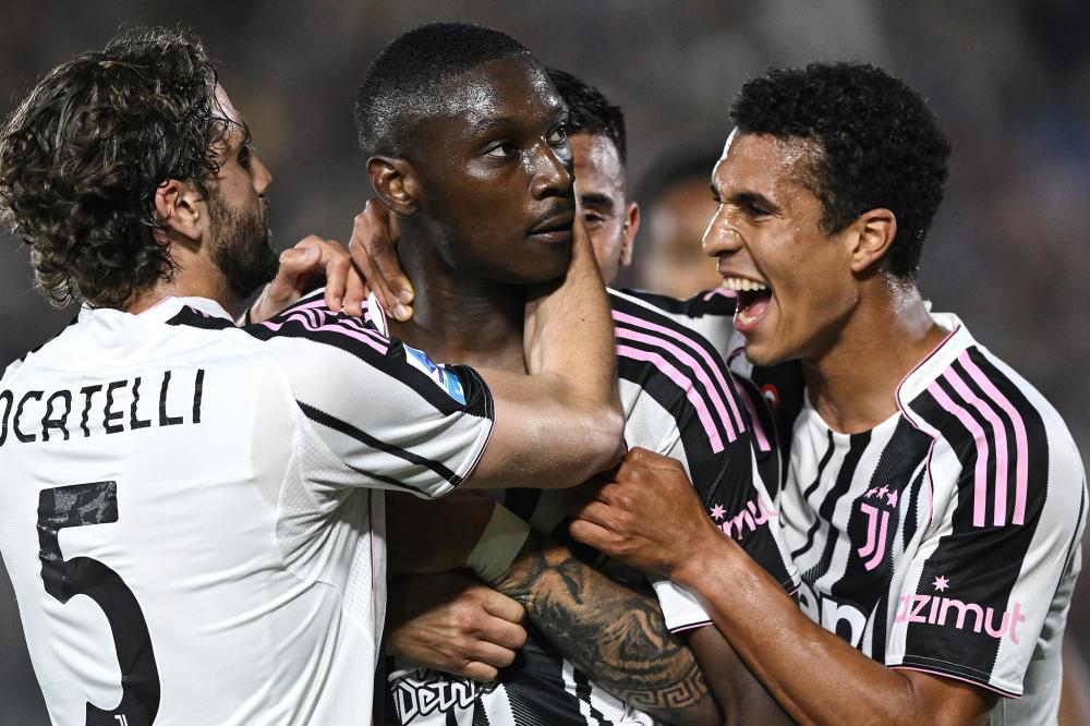 日本足协官方：任命前湘南丽海主帅山口智为U20国家队新帅