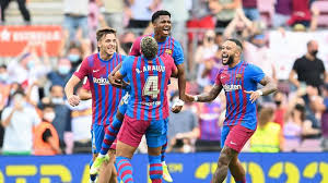 足球中超球队旅程曝光，航班延误引不满